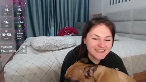 Snapshot of stacy_davise chatting on 02.04.25 STACY online show from 02.04.25
