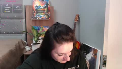 Snapshot of stacy_davise chatting on 02.12.25 STACY online show from 02.12.25