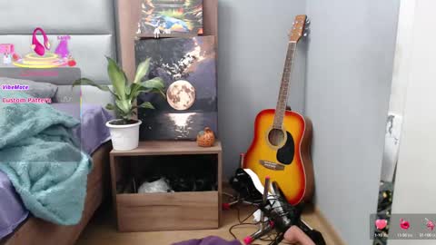 Snapshot of stacy_davise chatting on 02.22.25 STACY online show from 02.22.25