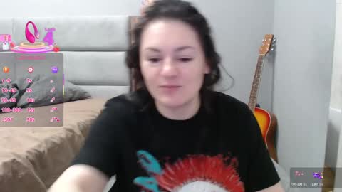 Snapshot of stacy_davise chatting on 03.05.25 STACY online show from 03.05.25