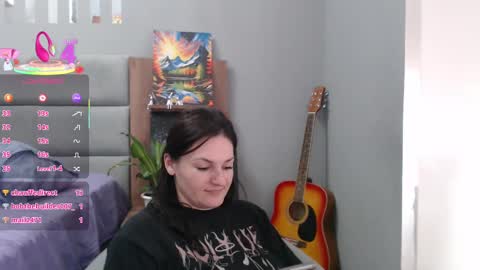 Snapshot of stacy_davise chatting on 03.11.25 STACY online show from 03.11.25