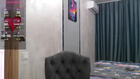Snapshot of stacy_davise chatting on 09.18.25 STACY online show from 09.18.25