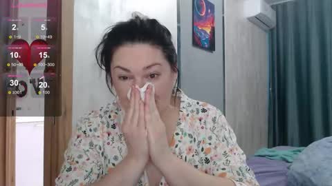 Snapshot of stacy_davise chatting on 10.01.25 STACY online show from 10.01.25