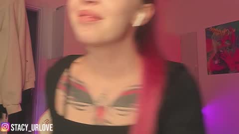 Snapshot of stacy_quinst chatting on 03.05.25 Stacy online show from 03.05.25