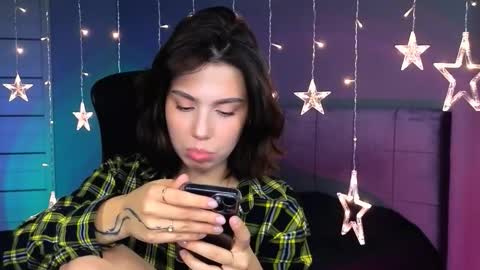 Snapshot of stacygonzales_ chatting on 10.18.25 Bye bye dear See you on December 3st  online show from 10.18.25