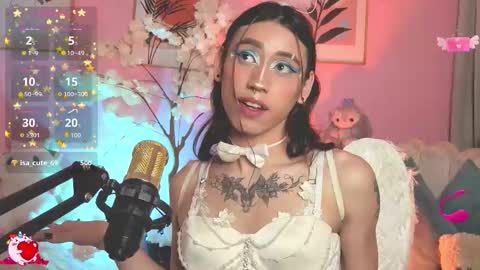 Snapshot of star_mor_ chatting on 10.24.25  estrellita online show from 10.24.25