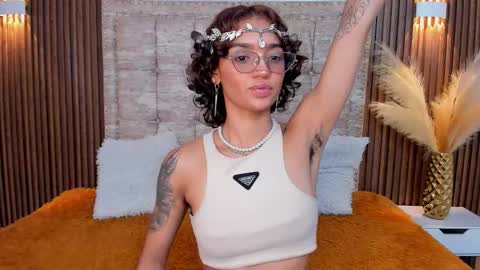 Snapshot of stefania_paz chatting on 09.15.25 Stefania online show from 09.15.25