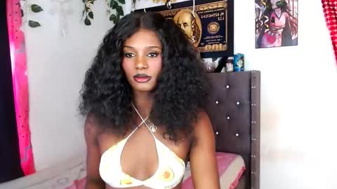 Snapshot of stefanny_2001 chatting on 10.14.25 stefanny beautiful online show from 10.14.25