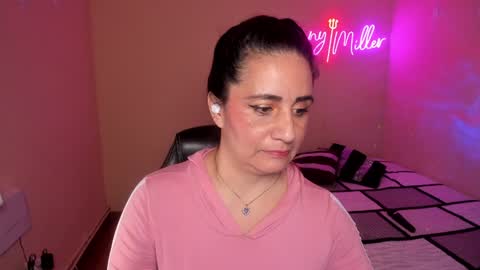 Snapshot of stefanyhotmilf chatting on 01.10.25 stefany online show from 01.10.25