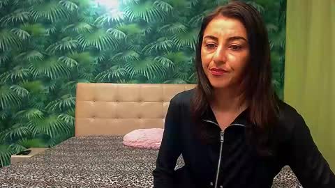 Snapshot of stella_john chatting on 02.06.25 Stella John online show from 02.06.25