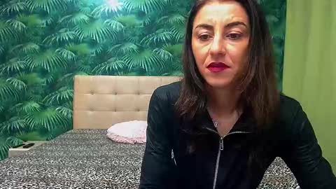 Snapshot of stella_john chatting on 02.08.25 Stella John online show from 02.08.25