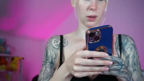 StellaCinderella online show from 10.13.25