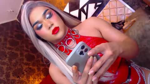 CALL ME STELLA online show from 12.05.24