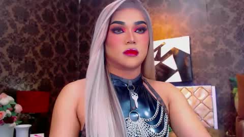 CALL ME STELLA online show from 01.23.25