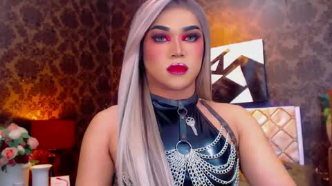 CALL ME STELLA online show from 01.24.25