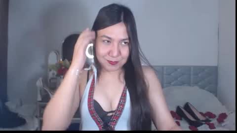 Snapshot of stellahugets chatting on 09.10.25 Stella online show from 09.10.25