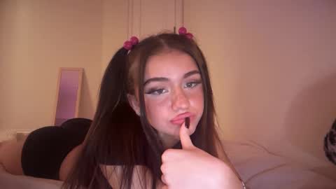 stellapearl online show from 10.02.25