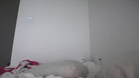 stellapearl online show from 10.09.25