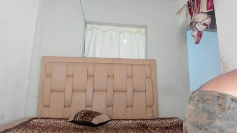 Snapshot of stepcouple__ chatting on 01.26.25 Stepcouple online show from 01.26.25
