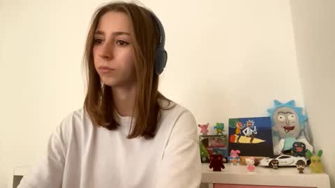 Emilia online show from 10.19.25