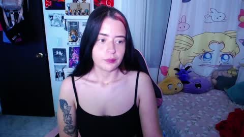 Snapshot of stephani_rousso chatting on 02.13.25 joha cosmo online show from 02.13.25