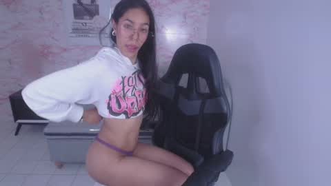 Stephania online show from 12.10.24