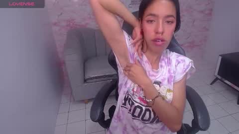 Stephania online show from 01.04.25