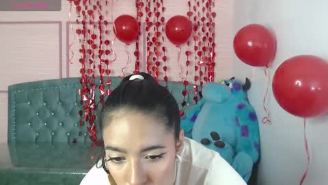 Stephania online show from 02.15.25
