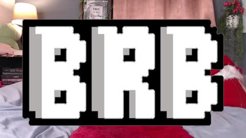 Snapshot of stephanie_golden chatting on 12.23.24 IG stephani 3333 online show from 12.23.24