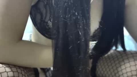 Snapshot of stephaniequijano2002 chatting on 11.04.25 Evanoir  online show from 11.04.25