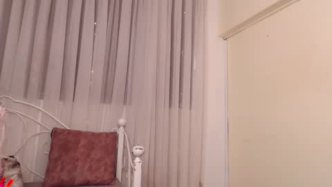 Snapshot of stephany_rodriguez_ chatting on 09.15.25 stephany_rodriguez_ online show from 09.15.25