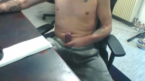 Snapshot of steppporn chatting on 12.28.24 steppporn online show from 12.28.24