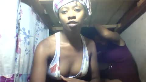 Snapshot of sterina0102 chatting on 12.04.25 sterina0102 online show from 12.04.25