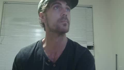 Snapshot of steveaussie chatting on 12.29.24 Australian420 online show from 12.29.24