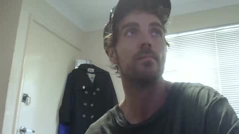 Snapshot of steveaussie chatting on 01.04.25 Australian420 online show from 01.04.25