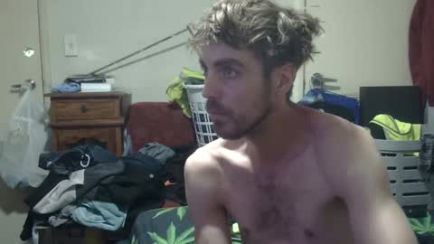 Snapshot of steveaussie chatting on 02.02.25 Australian420 online show from 02.02.25