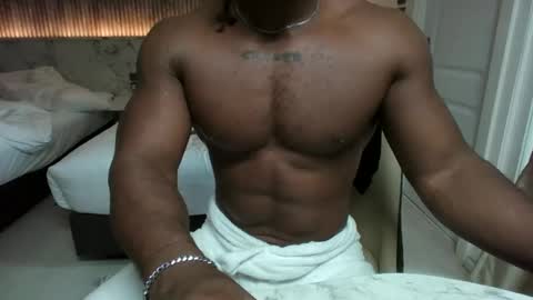 Snapshot of stevenbr359 chatting on 11.07.25 stevenbr359 online show from 11.07.25