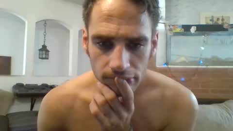 Snapshot of stevenson988 chatting on 01.05.25 stevenson988 online show from 01.05.25