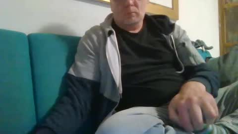 Snapshot of stevessky chatting on 02.05.25 stevessky online show from 02.05.25