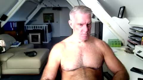 Snapshot of stevetwo chatting on 11.17.25 stevetwo online show from 11.17.25