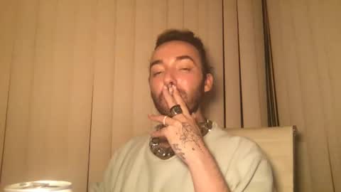 Snapshot of stevey_94 chatting on 09.15.25 gay tease online show from 09.15.25