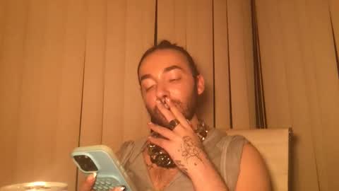 Snapshot of stevey_94 chatting on 09.18.25 gay tease online show from 09.18.25