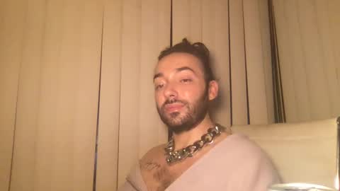 Snapshot of stevey_94 chatting on 09.20.25 gay tease online show from 09.20.25