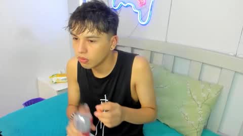 Stiwen online show from 11.11.25