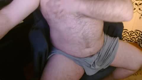 Snapshot of stonerbear42 chatting on 01.09.25 Stonerbear42 online show from 01.09.25