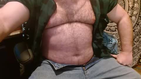 Snapshot of stonerbear42 chatting on 02.17.25 Stonerbear42 online show from 02.17.25
