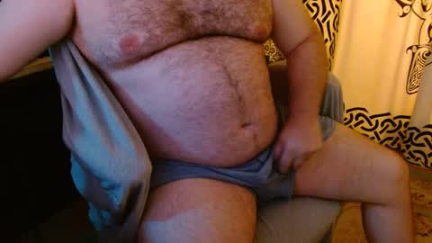 Snapshot of stonerbear42 chatting on 10.12.25 Stonerbear42 online show from 10.12.25