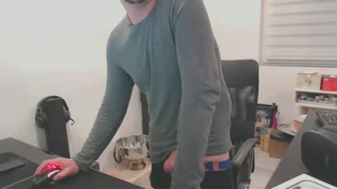 Snapshot of straponloverboy chatting on 02.22.25 ImYours online show from 02.22.25