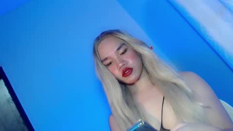 Snapshot of streetlustgirl chatting on 12.15.24 lexie online show from 12.15.24