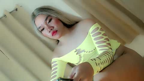 Snapshot of streetlustgirl chatting on 02.24.25 lexie online show from 02.24.25